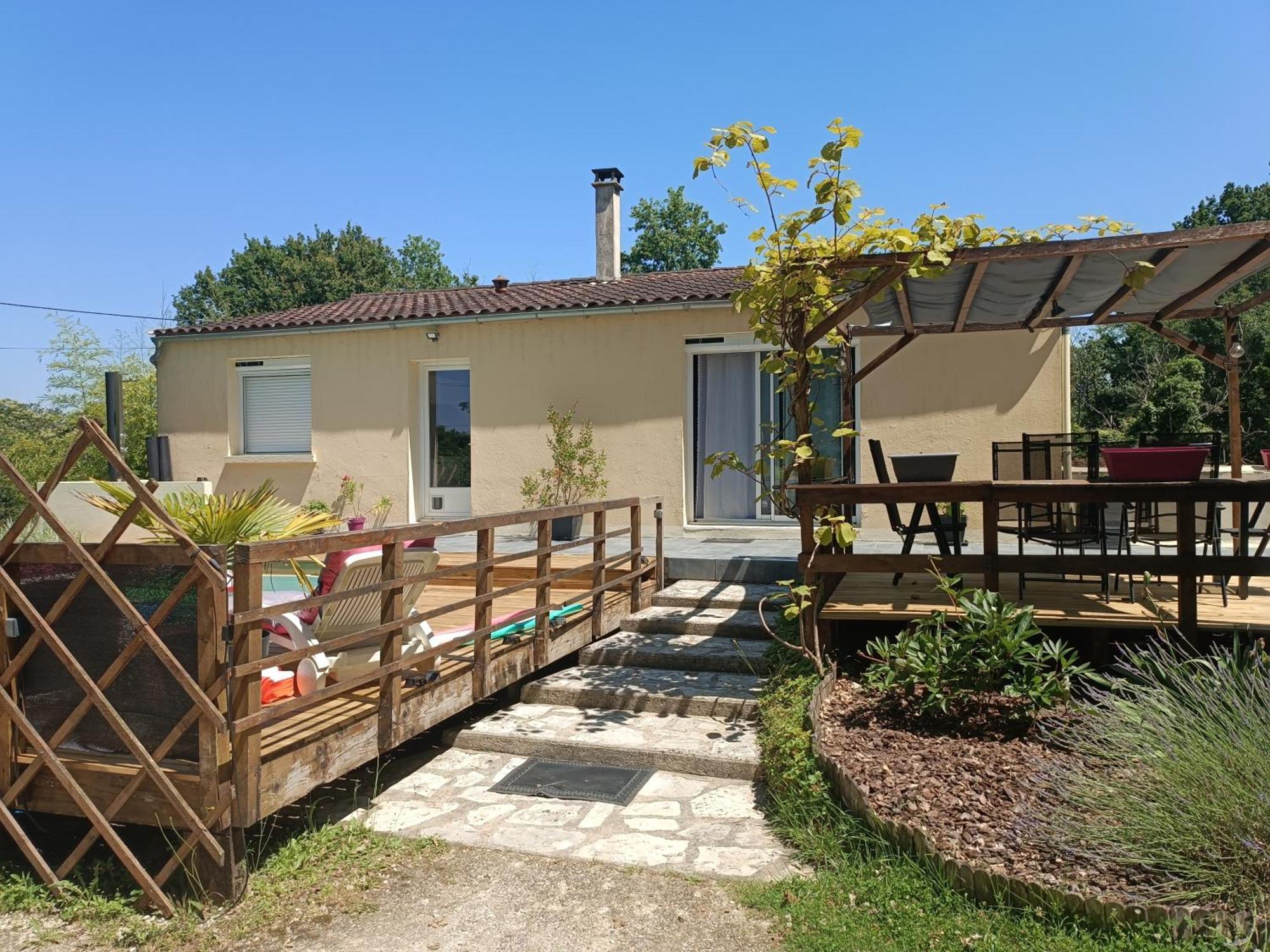 Maison A La Campagne Biras Bagian luar foto